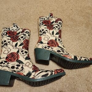 NOMAD SKULL RUBBER BOOTS